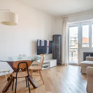  Appartamento Elegante Bilocale In Zona Tortona