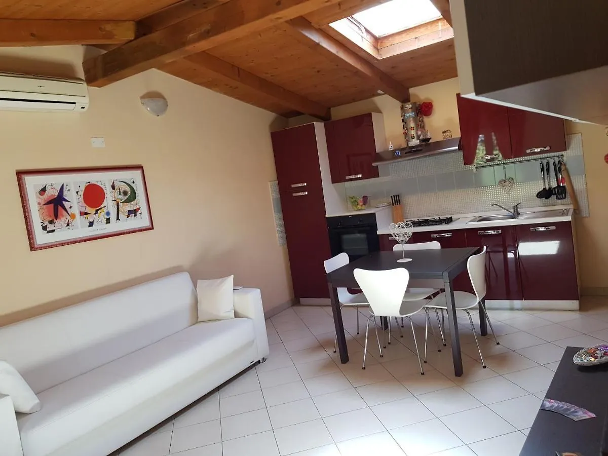 Andrea'S Apartments - Chiasserini Milan