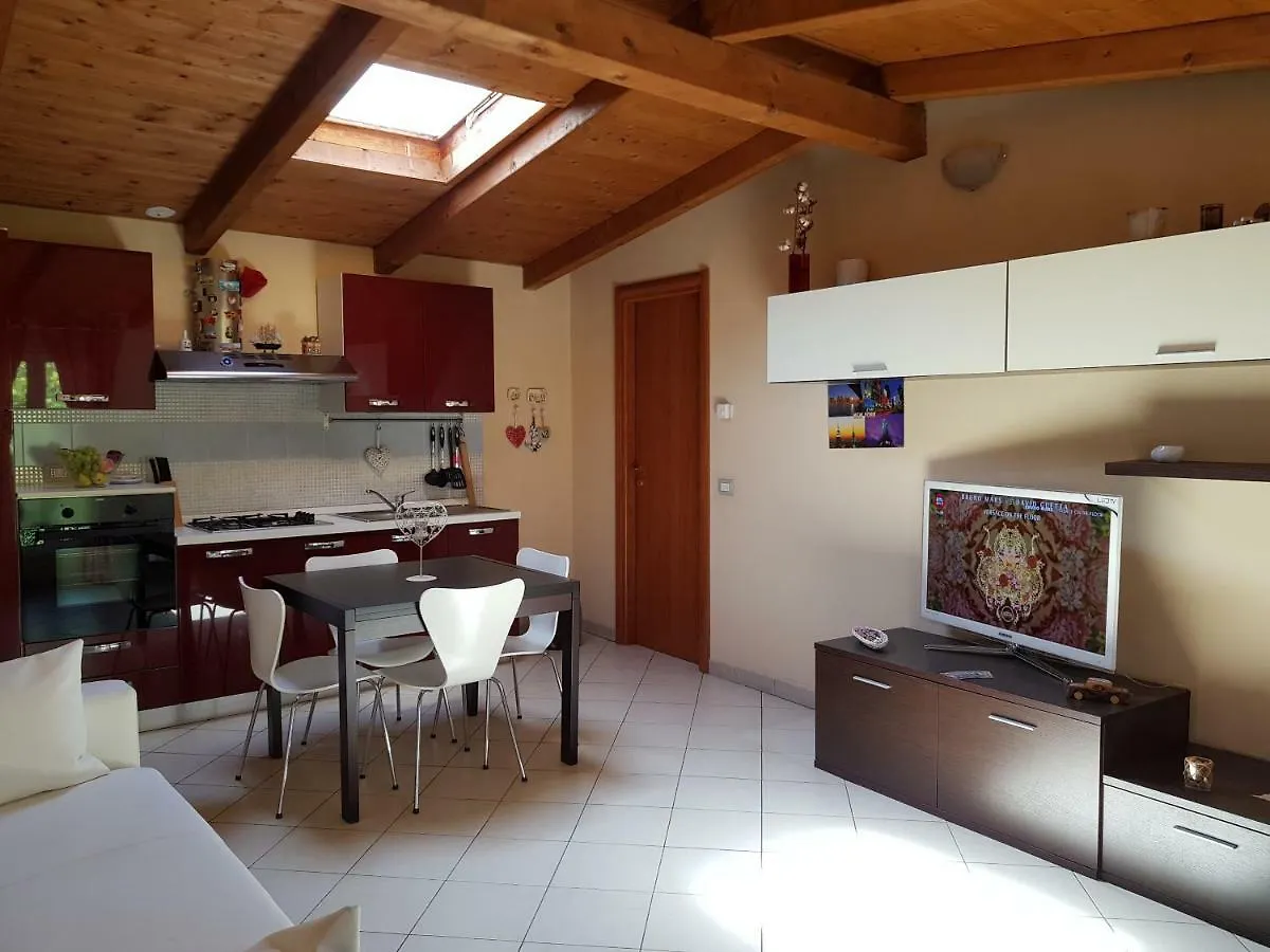 Andrea'S Apartments - Chiasserini Milan