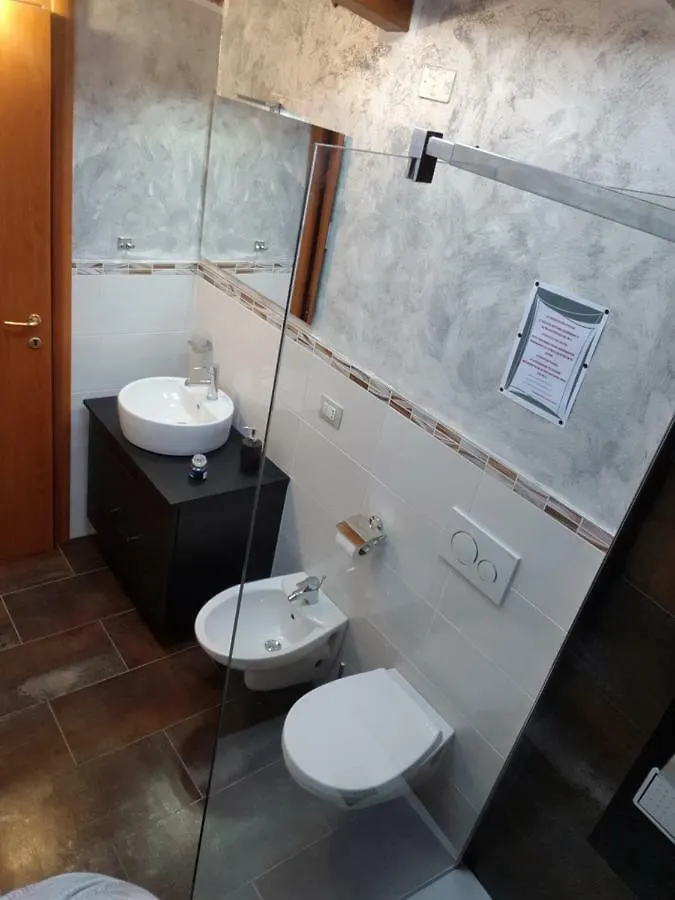 Andrea'S Apartments - Chiasserini Milan Italy